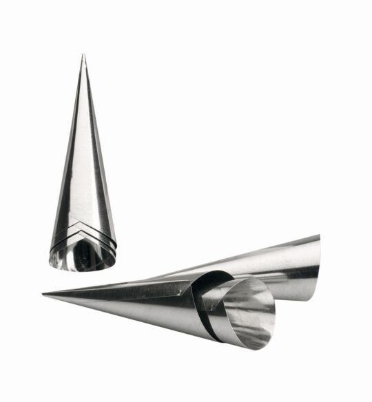 Molde cono inox 11cm 6uds